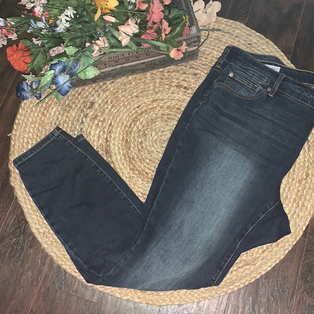 Torrid jeans size 18 super skinny